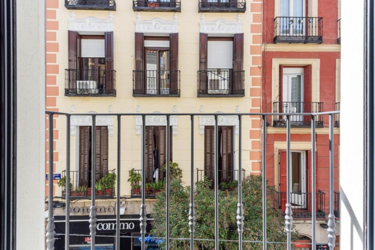 Incredible Design 2 Bedroom Apartment In Centro Madrid Bagian luar foto