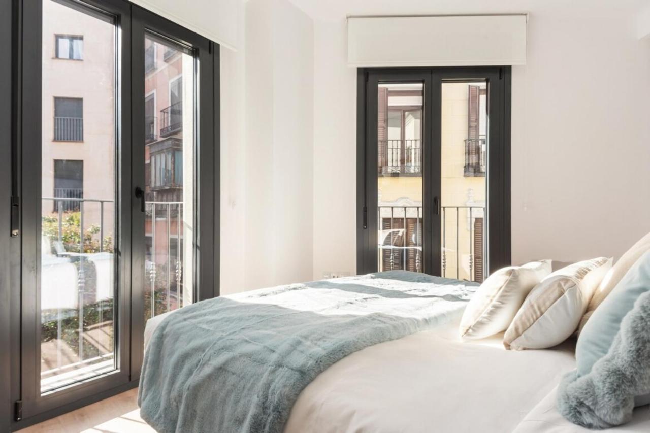 Incredible Design 2 Bedroom Apartment In Centro Madrid Bagian luar foto