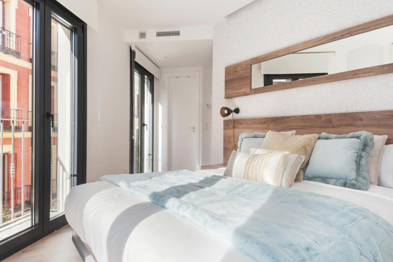 Incredible Design 2 Bedroom Apartment In Centro Madrid Bagian luar foto