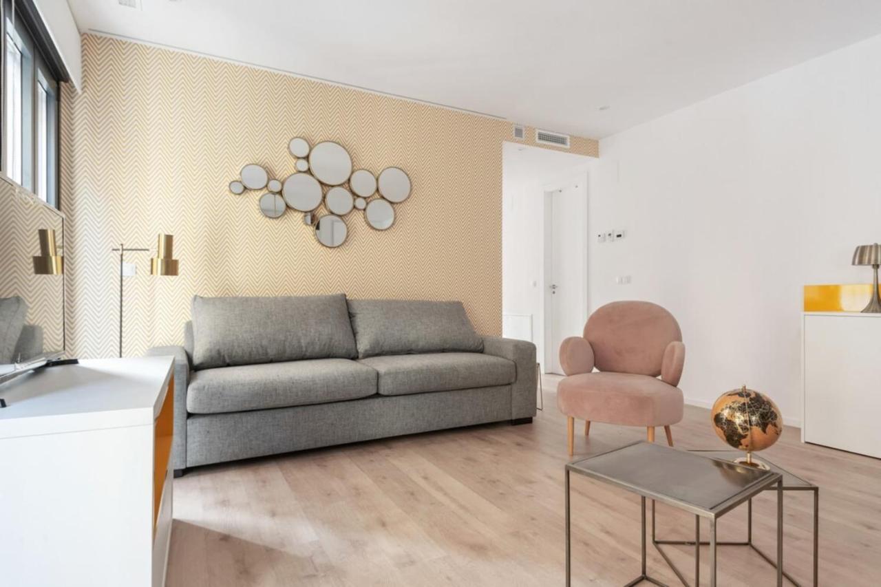 Incredible Design 2 Bedroom Apartment In Centro Madrid Bagian luar foto