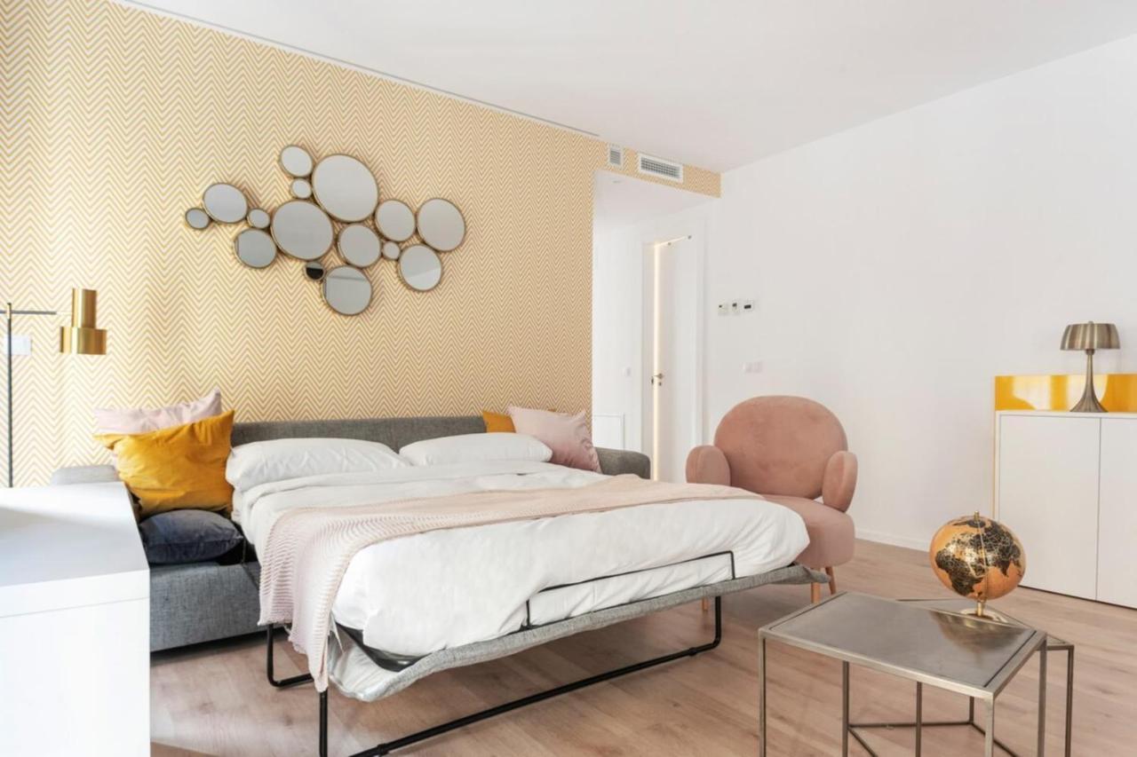 Incredible Design 2 Bedroom Apartment In Centro Madrid Bagian luar foto