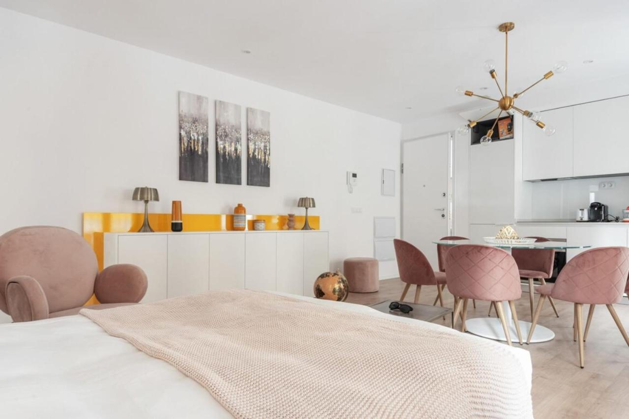 Incredible Design 2 Bedroom Apartment In Centro Madrid Bagian luar foto