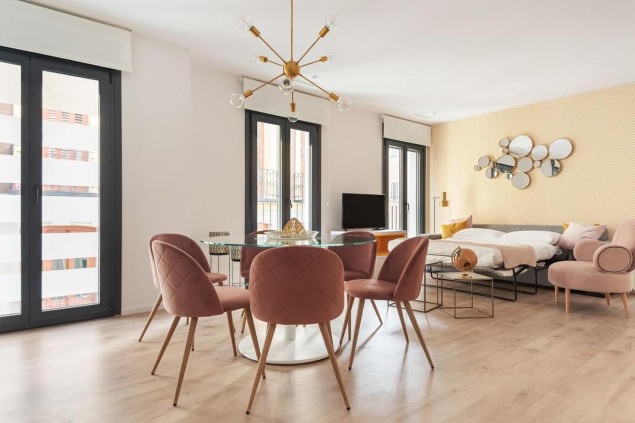 Incredible Design 2 Bedroom Apartment In Centro Madrid Bagian luar foto